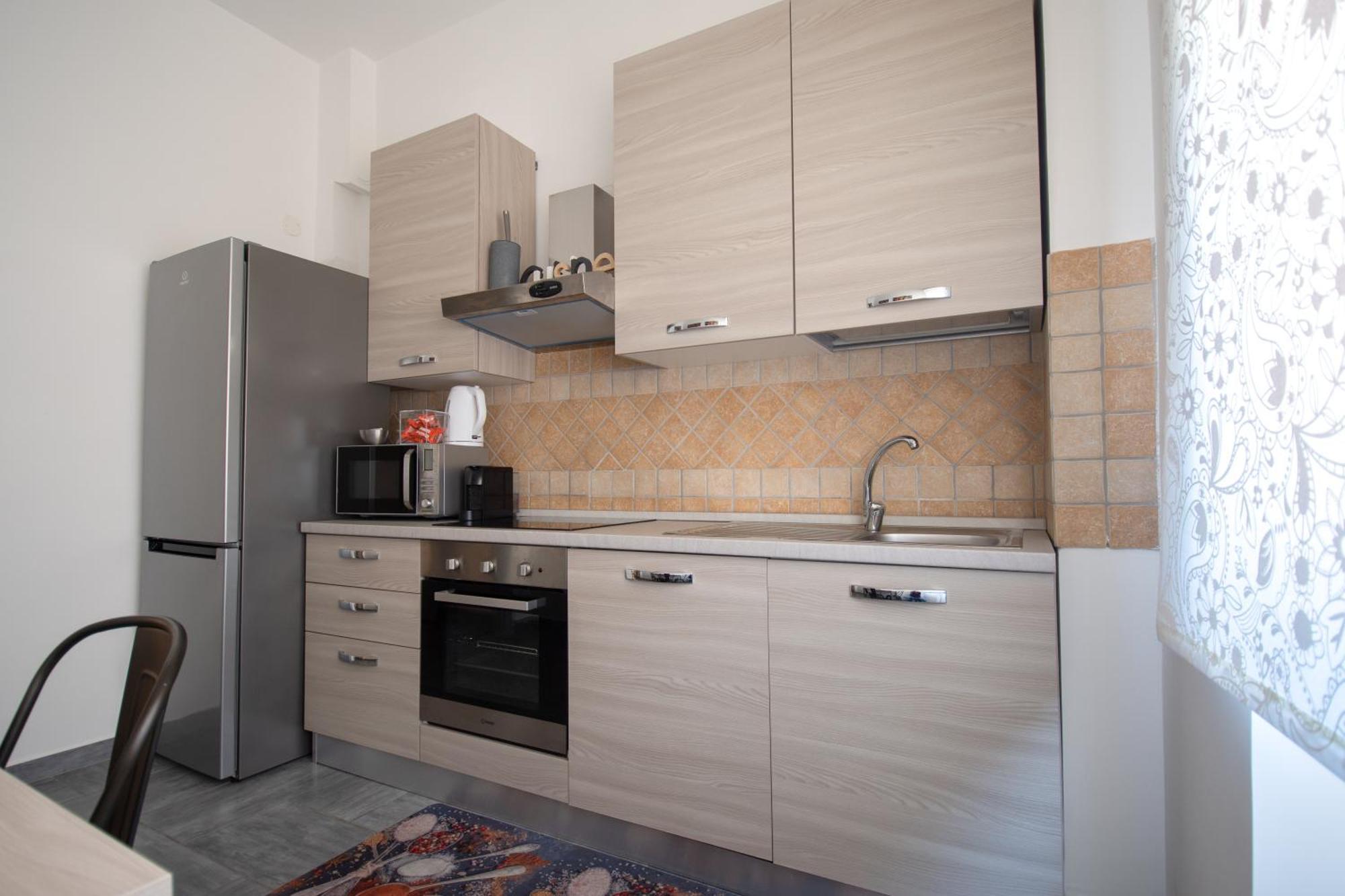 Casa Vacanze Family House Posizione Centralissima Civitavecchia Exterior foto